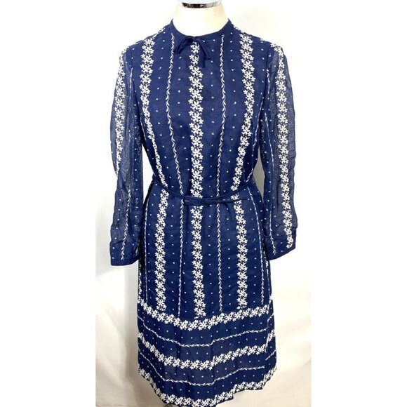Vintage Embroidered Dress Navy Blue Sz 10 White Daisies Day Cotton Blend Belted - Picture 1 of 6